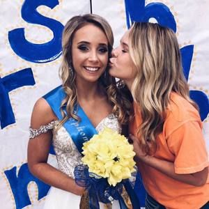 Meet your Posher, Easton